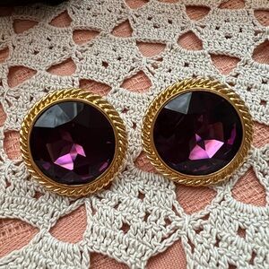 Vintage Napier Royalton Large Purple Crystal and gold tone Screw back Earrings